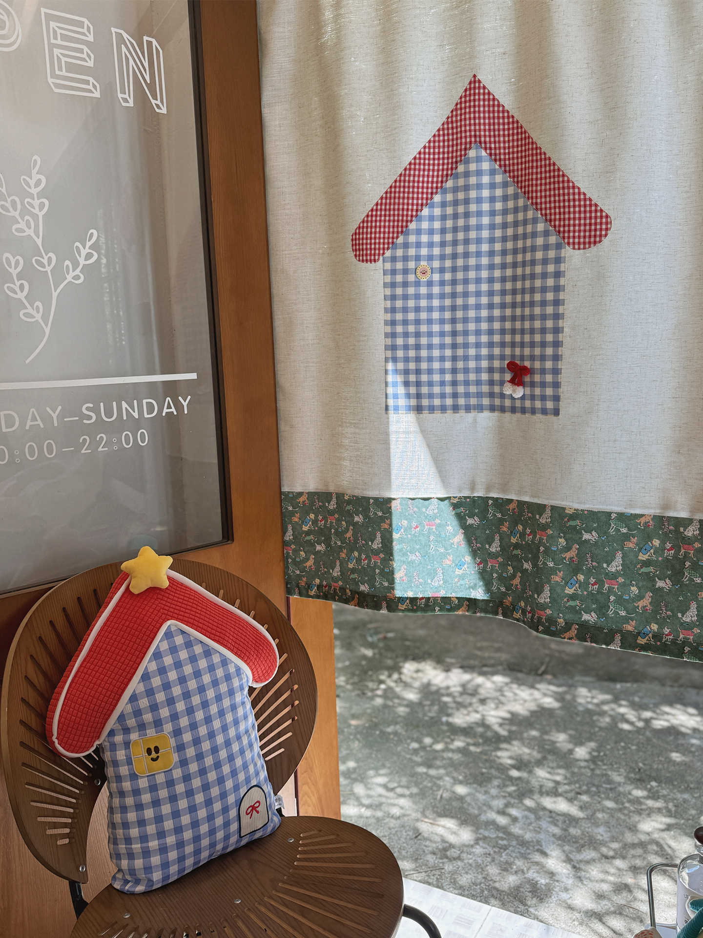 VIKAMA Gingham Small House Nor - Commercial Kitchen Ceiling recension och pris