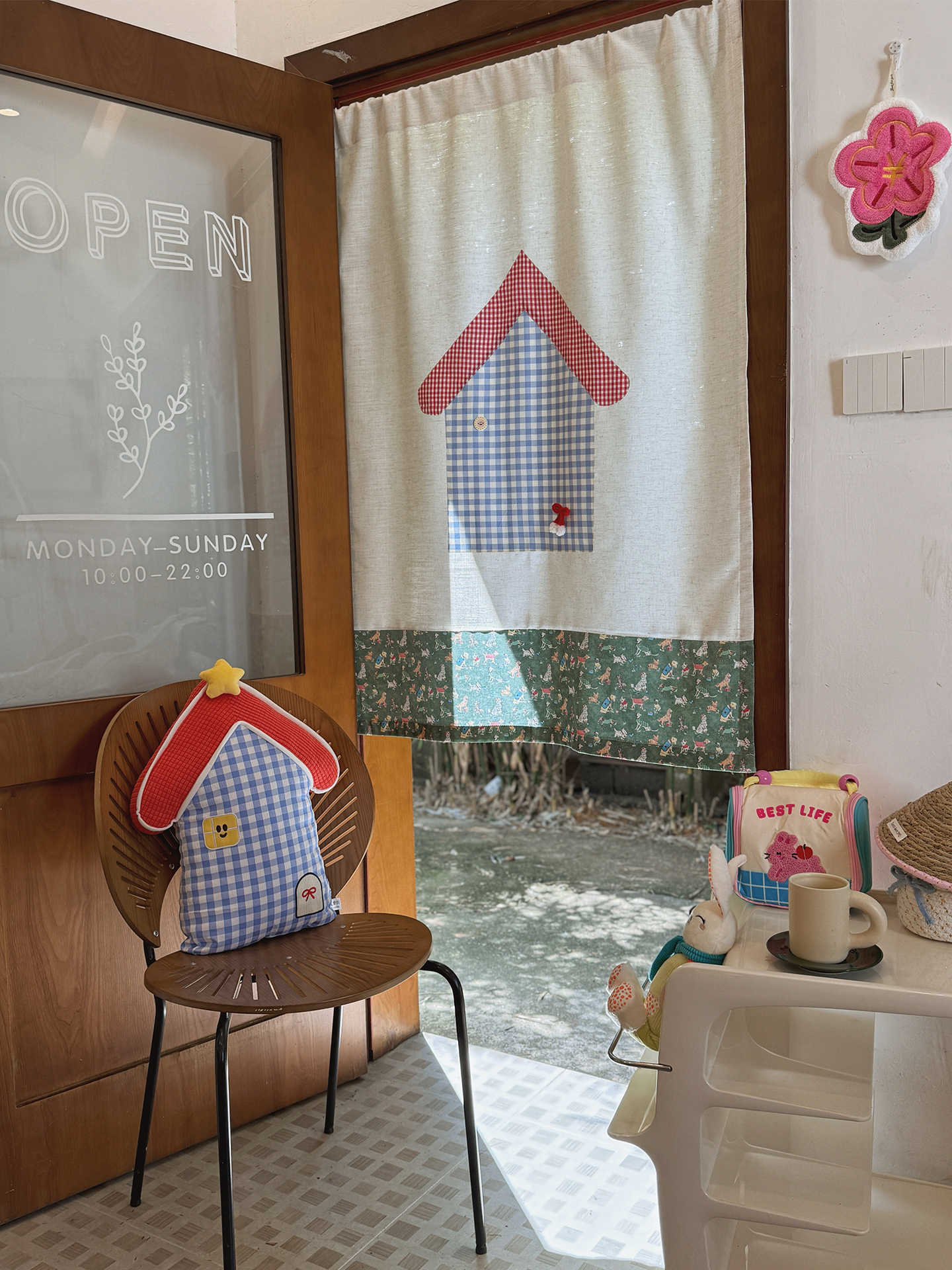 VIKAMA Gingham Small House Nor - Commercial Kitchen Ceiling recension och pris
